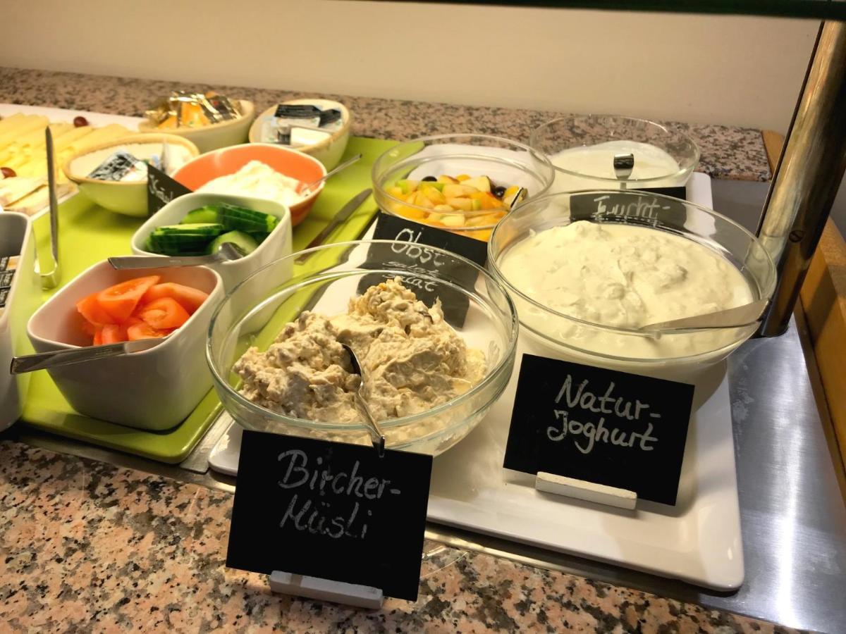 Hotel Goll Pforzheim-Niefern Ngoại thất bức ảnh