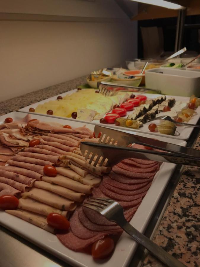 Hotel Goll Pforzheim-Niefern Ngoại thất bức ảnh