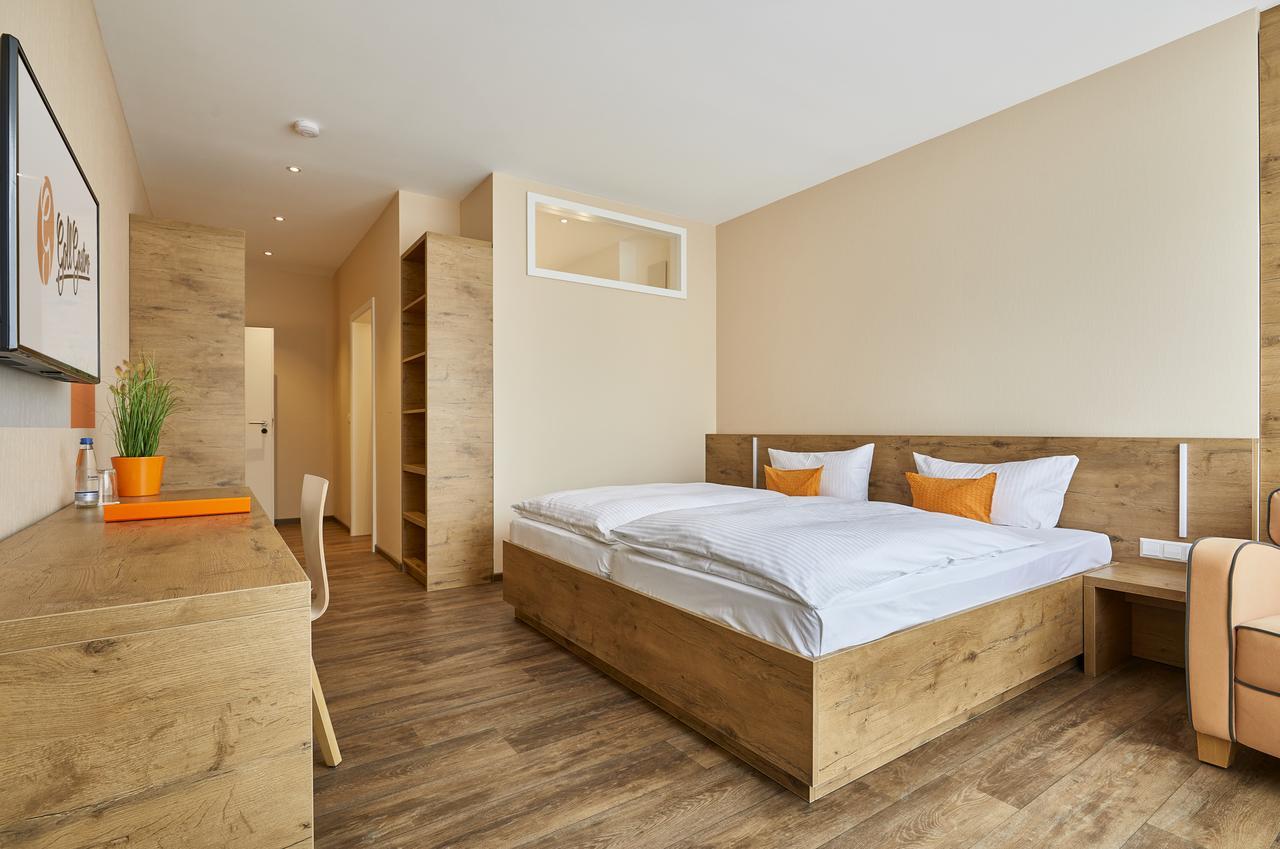 Hotel Goll Pforzheim-Niefern Ngoại thất bức ảnh