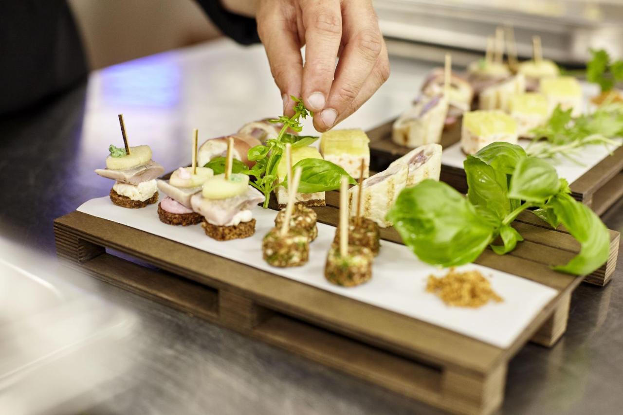 Hotel Goll Pforzheim-Niefern Phòng bức ảnh